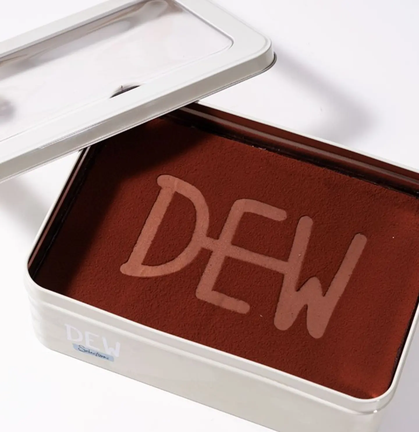 Large Crunchy Dream Cake