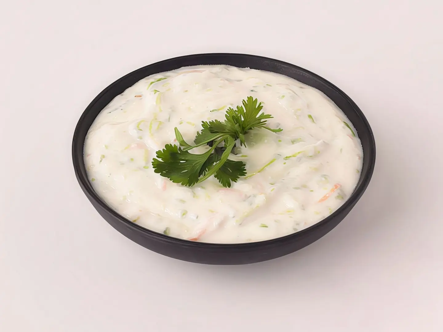 سلطة زبادي مع خيار