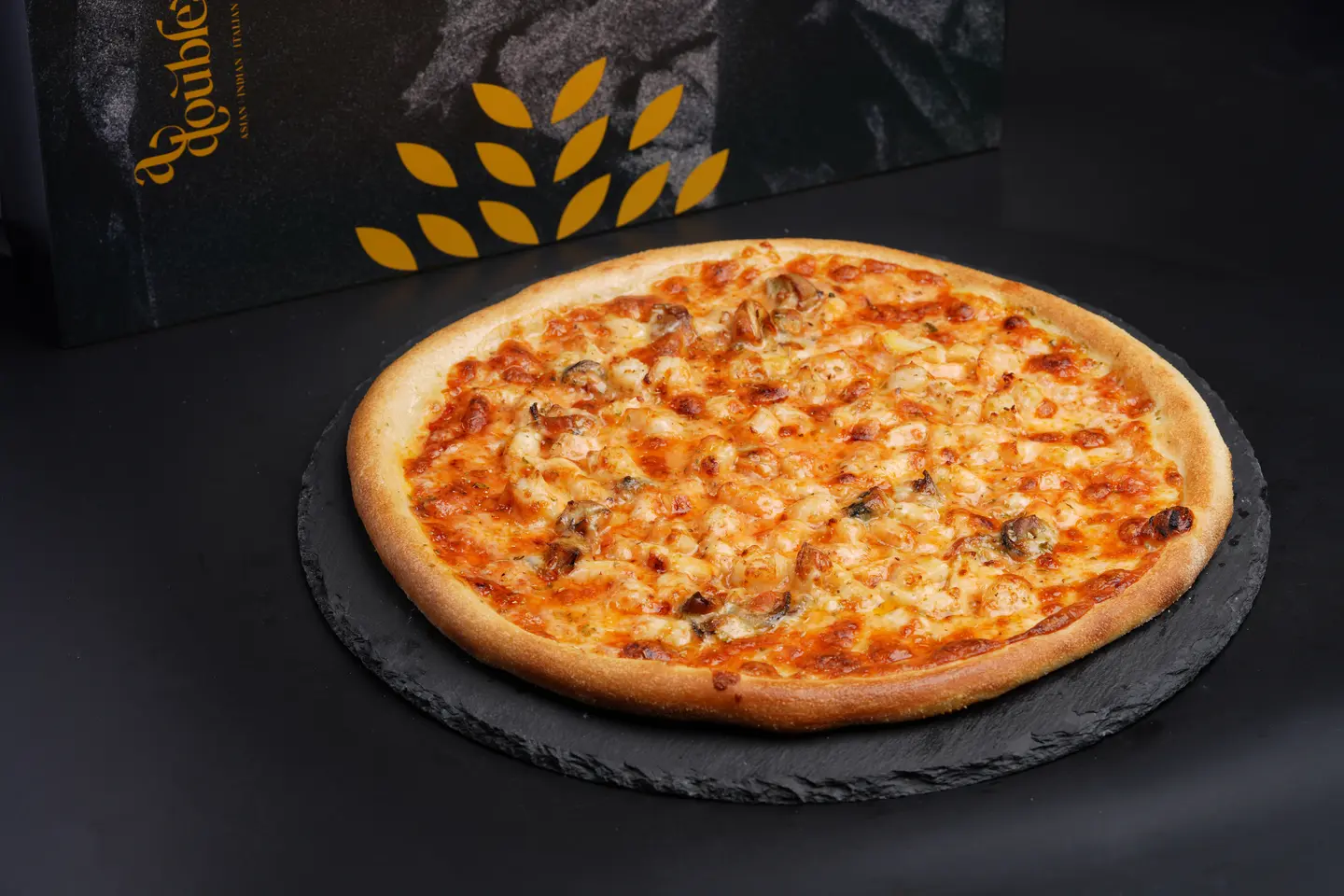 Seafood Pizza