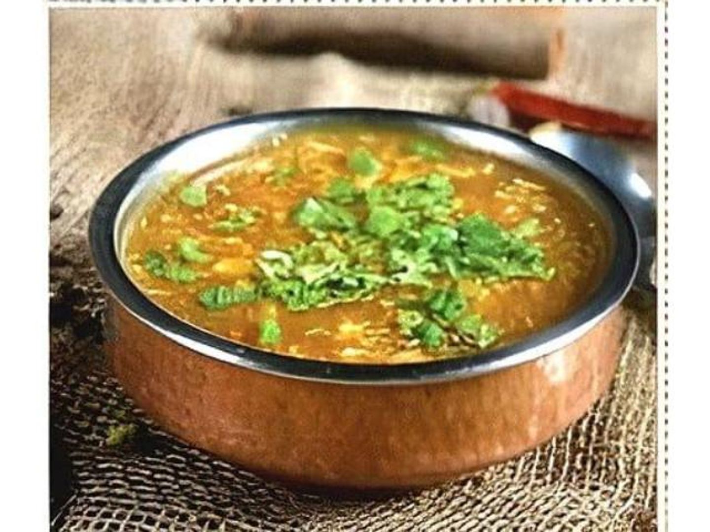 شوربة حامض وحار دجاج