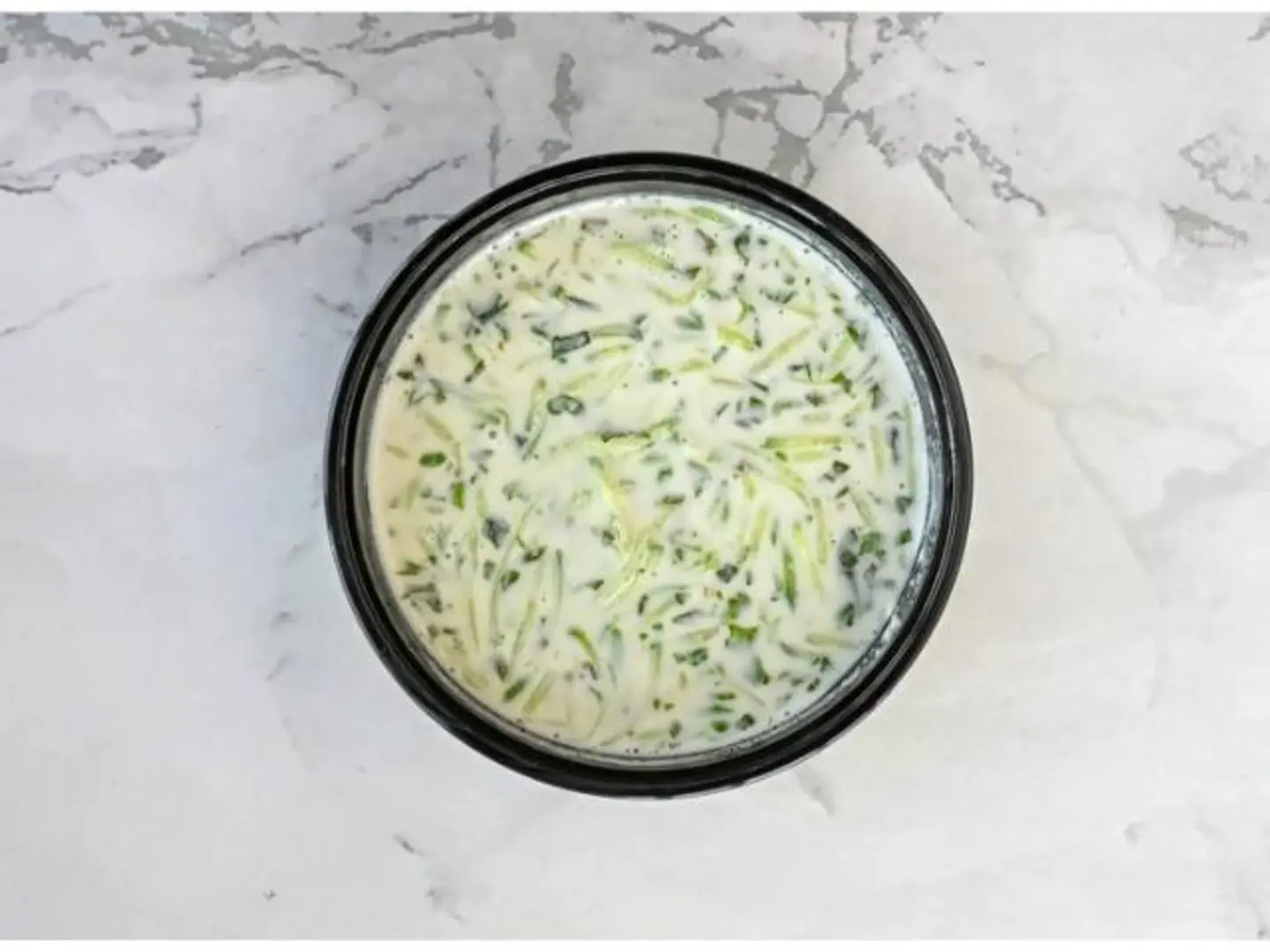 سلطة لبن خيار