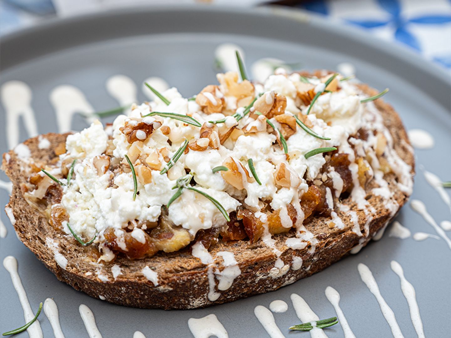 The Enchanted Date Masoob And Goat Cheese Pair