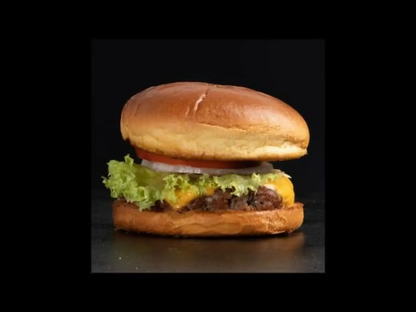 بلاك آنغوس بُلد بريسكيت مفرد٨٠غ يأتي مع فرينش فرايز