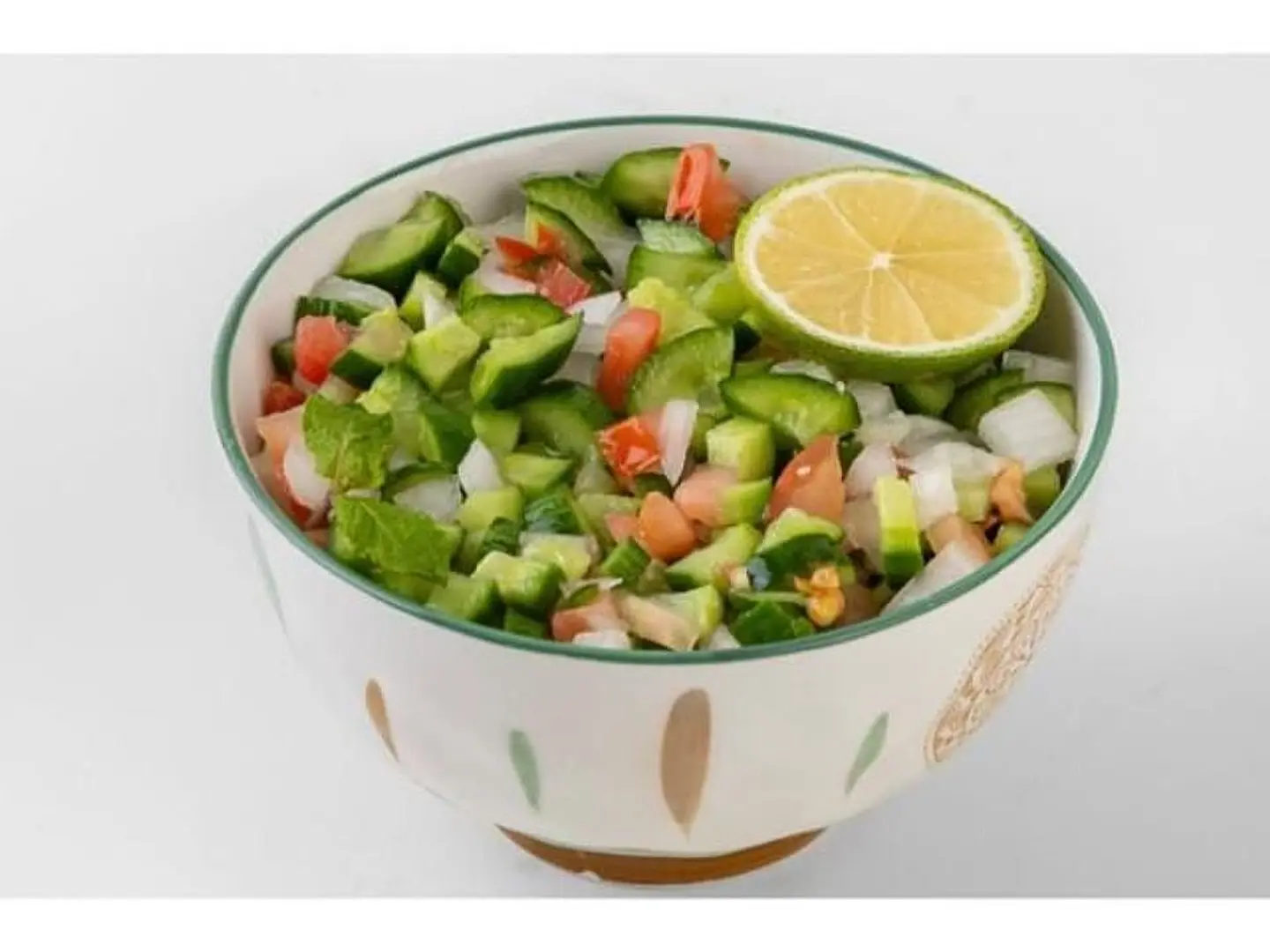 سلطة المائدة