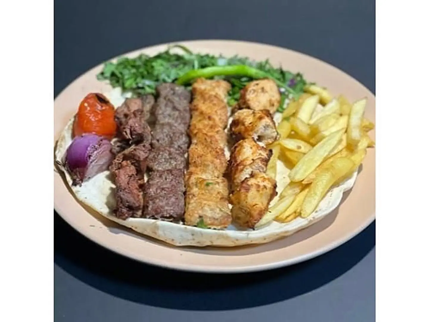 مشاوي مشكل وسط