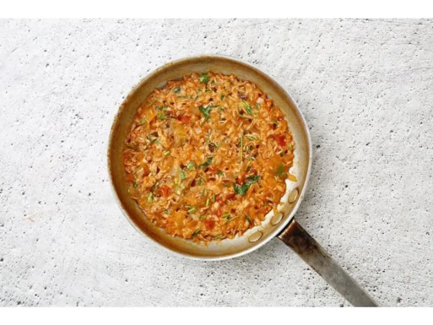 فول مع التونه