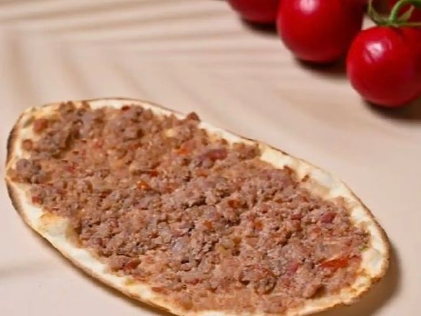 صفيحة لحم بالطماطم