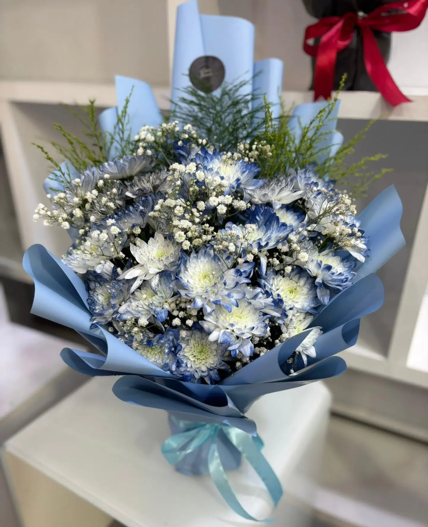 باقة النقاء الأزرق بلمسة التفاؤل المشرق