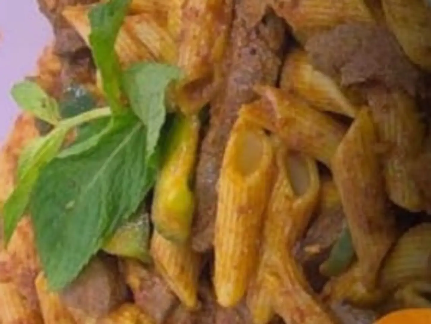 Makarona Kebda