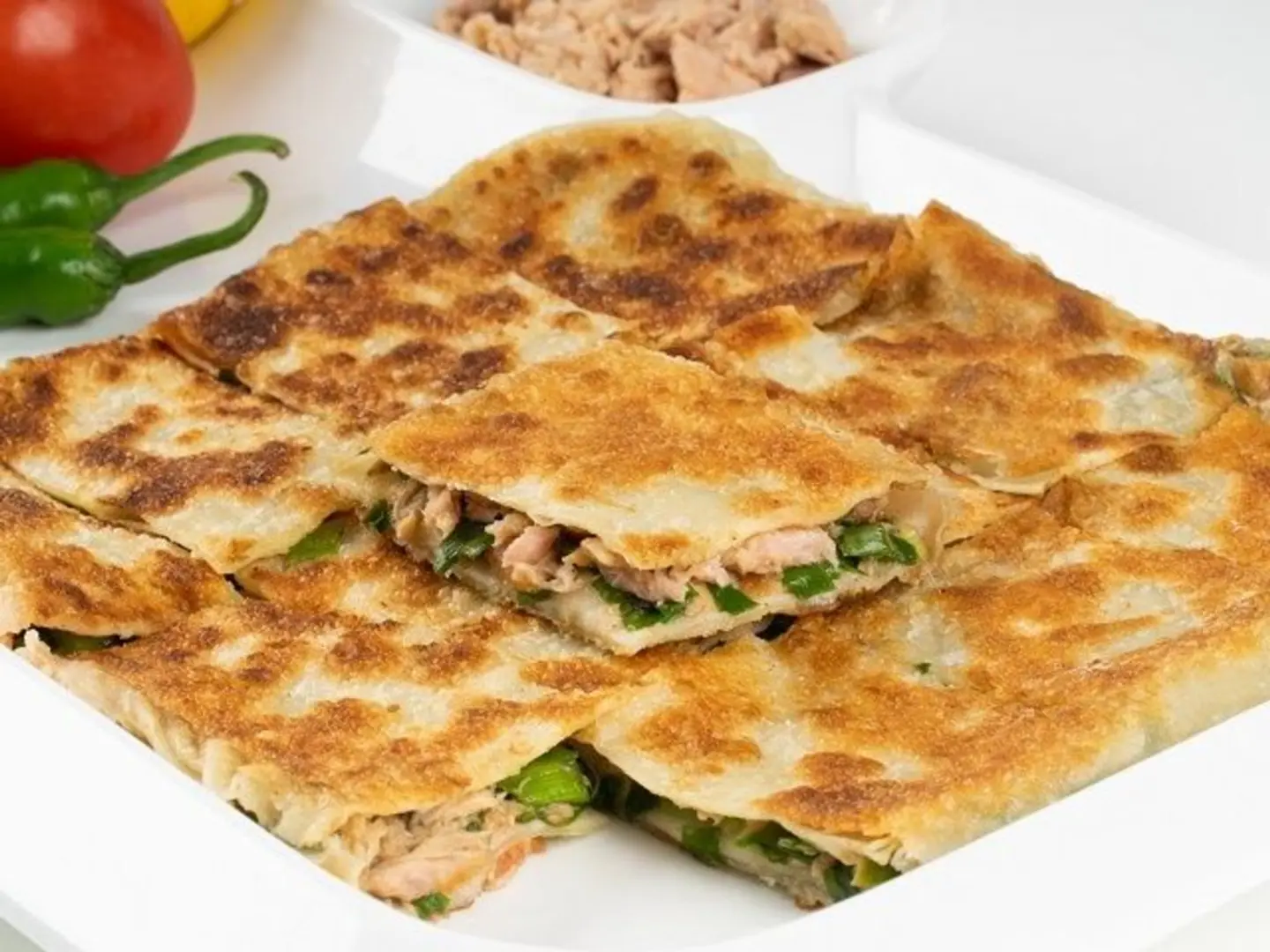 مطبق بالتونة دبل