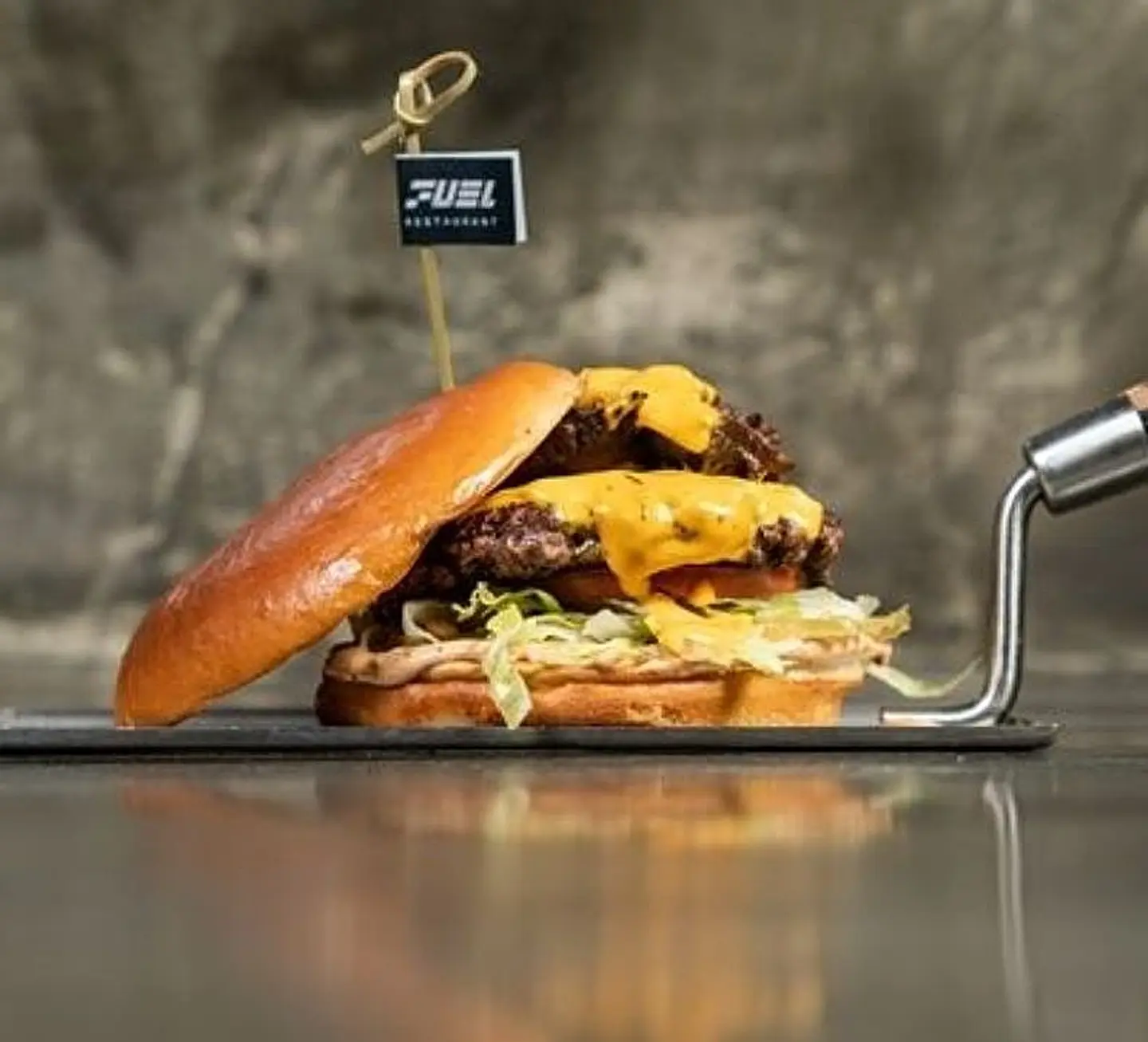 سوبر فيول بيف برجر