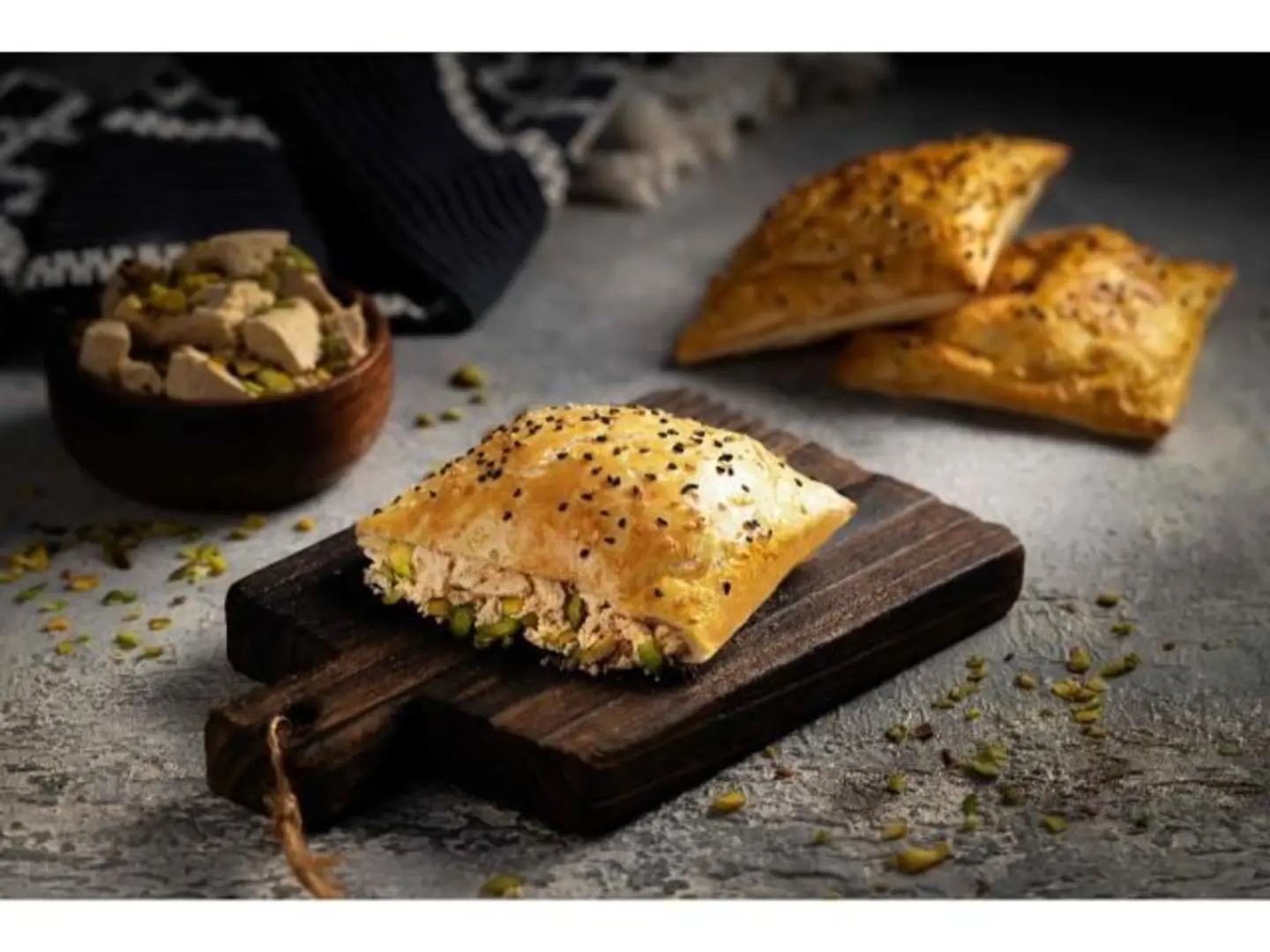 حلاوة بالفستق الحلبي