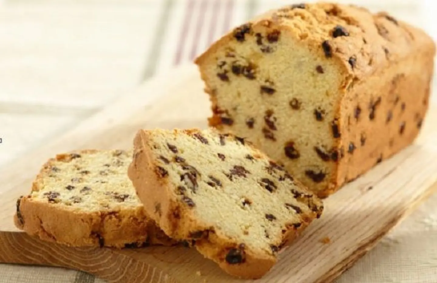 كيك انجليزي بالزبيب