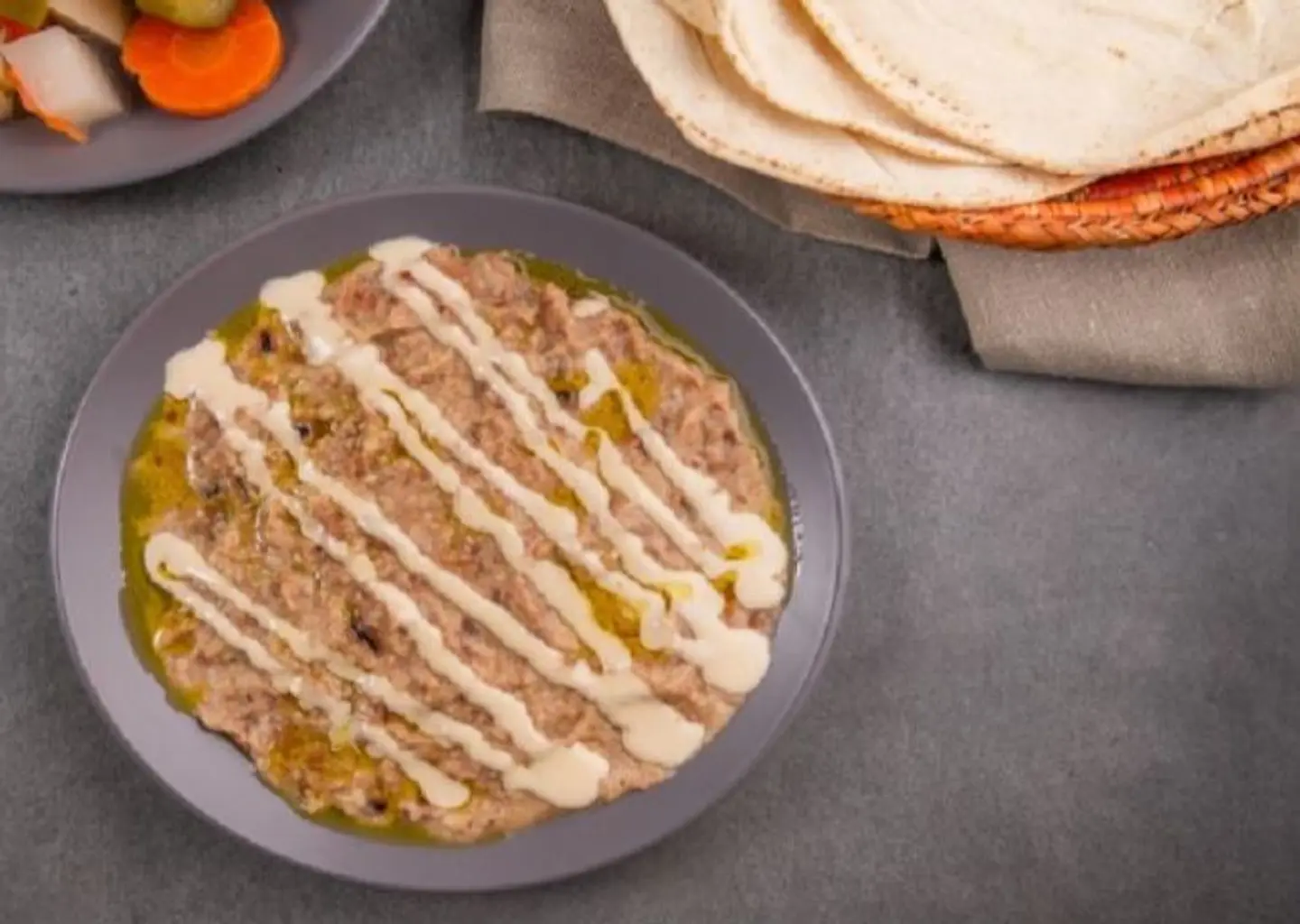 فول بالطحينة حب