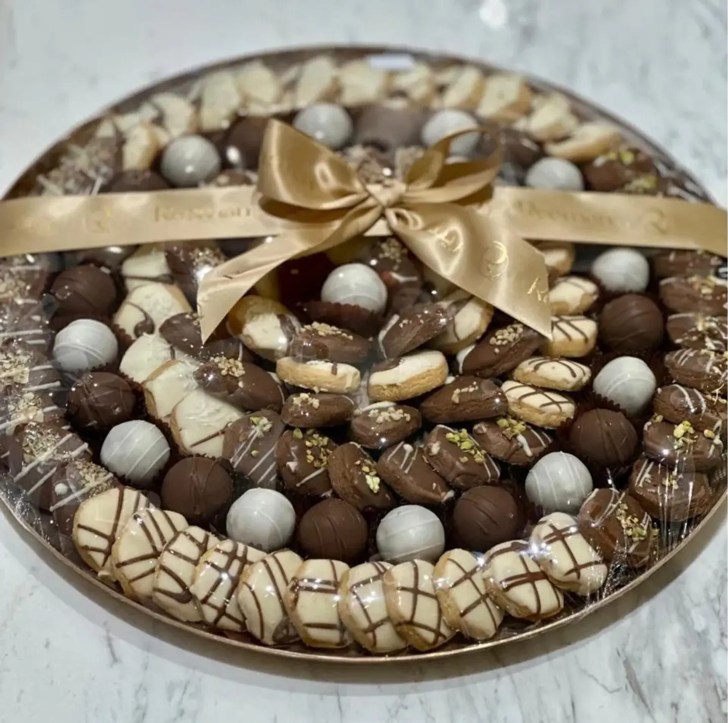 صينية بيتي فور كبير
