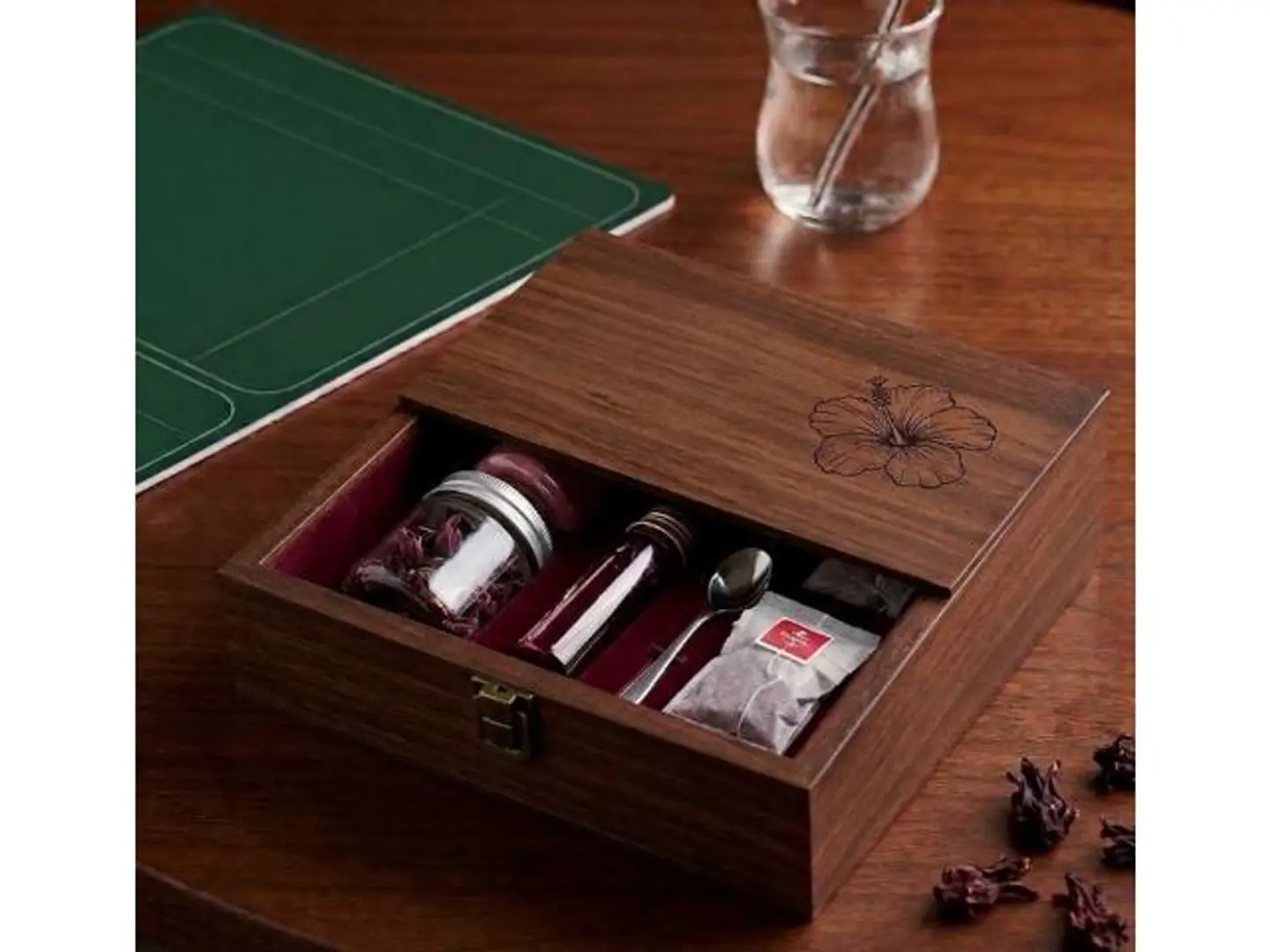 Hibiscus Box