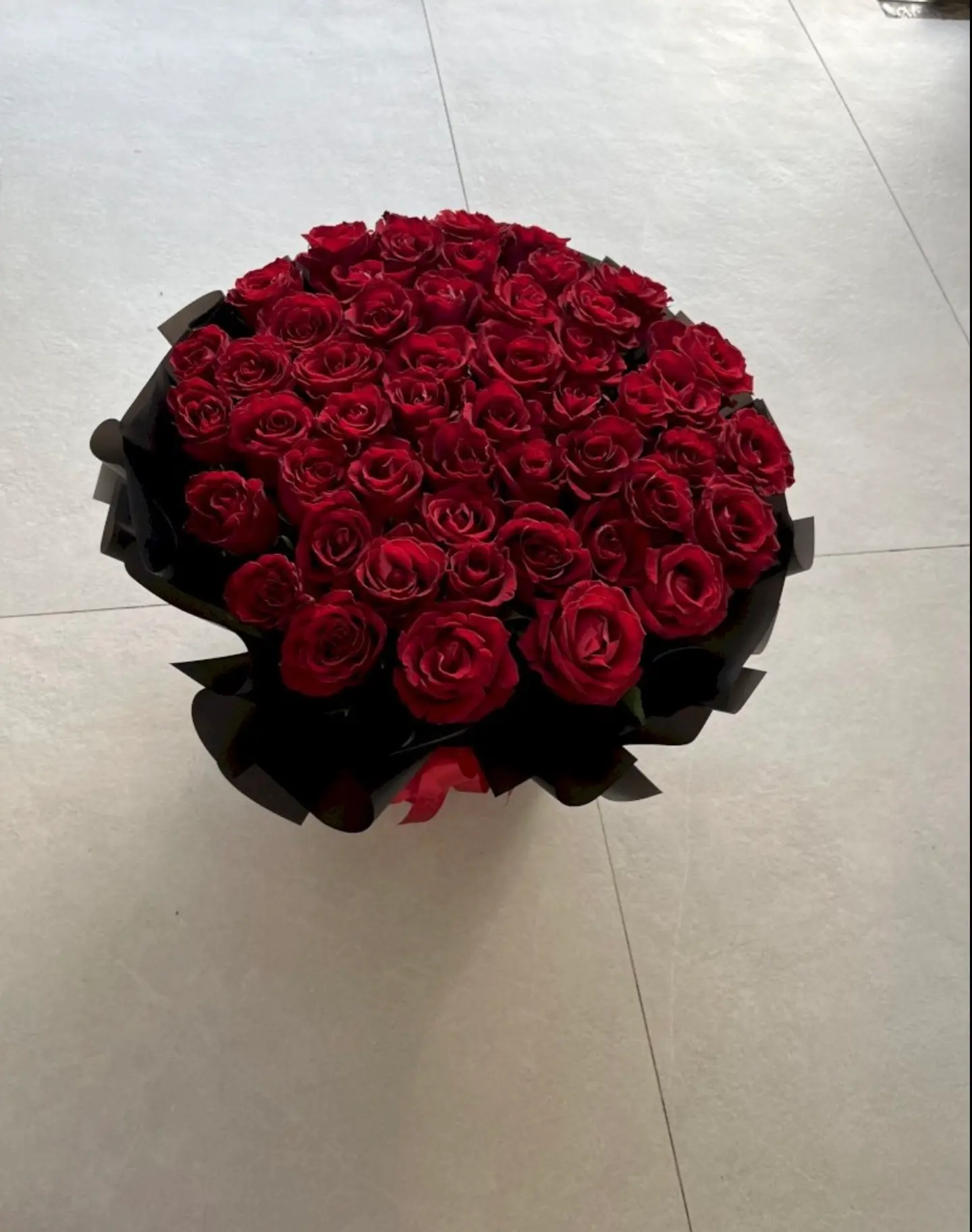 فخامة الأحمر