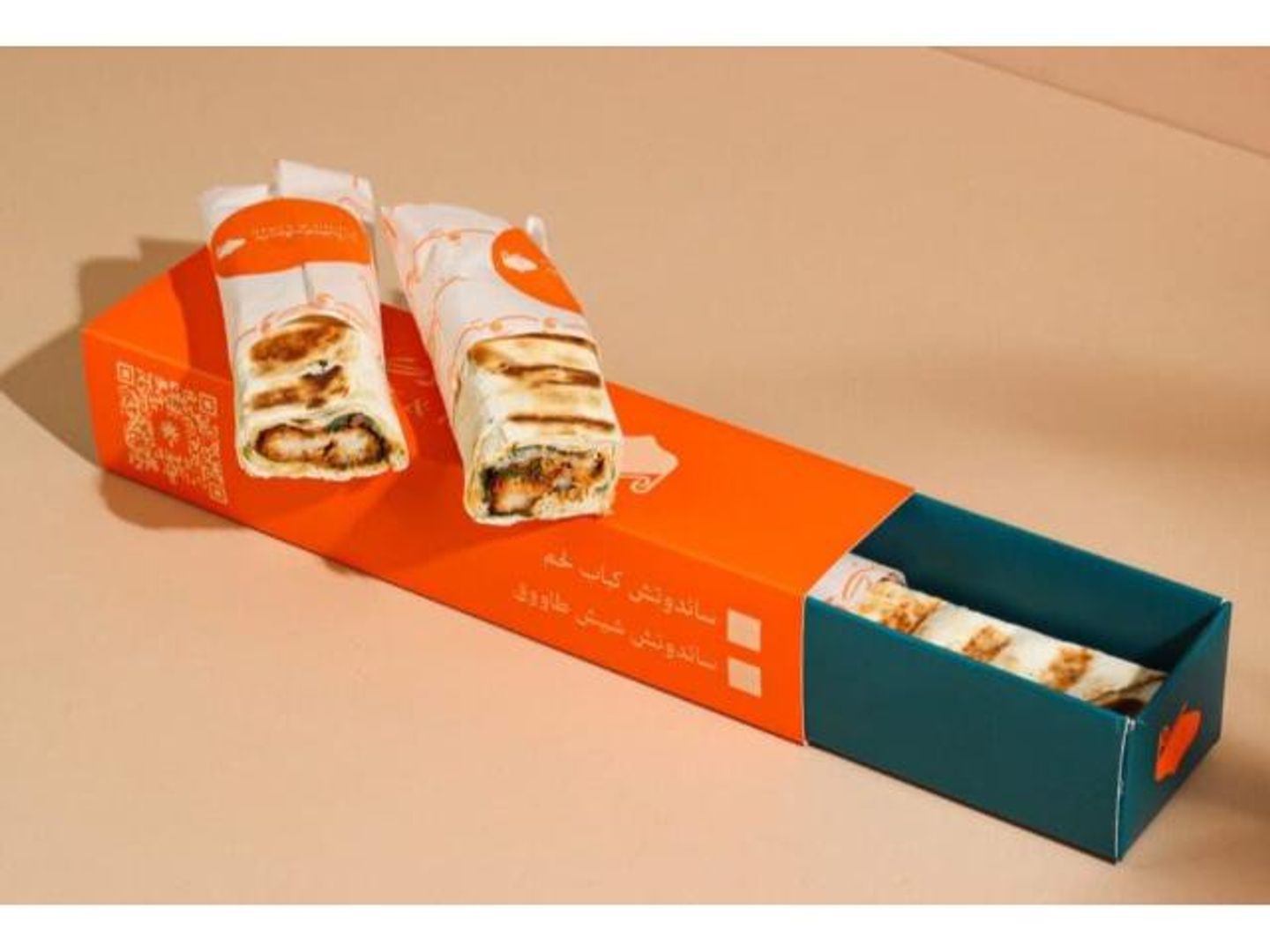 ساندوتش شيش طاووق