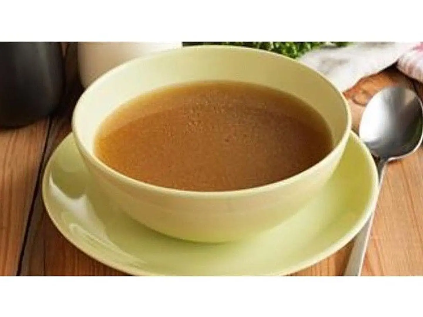 شوربة مرق اللحم سادة