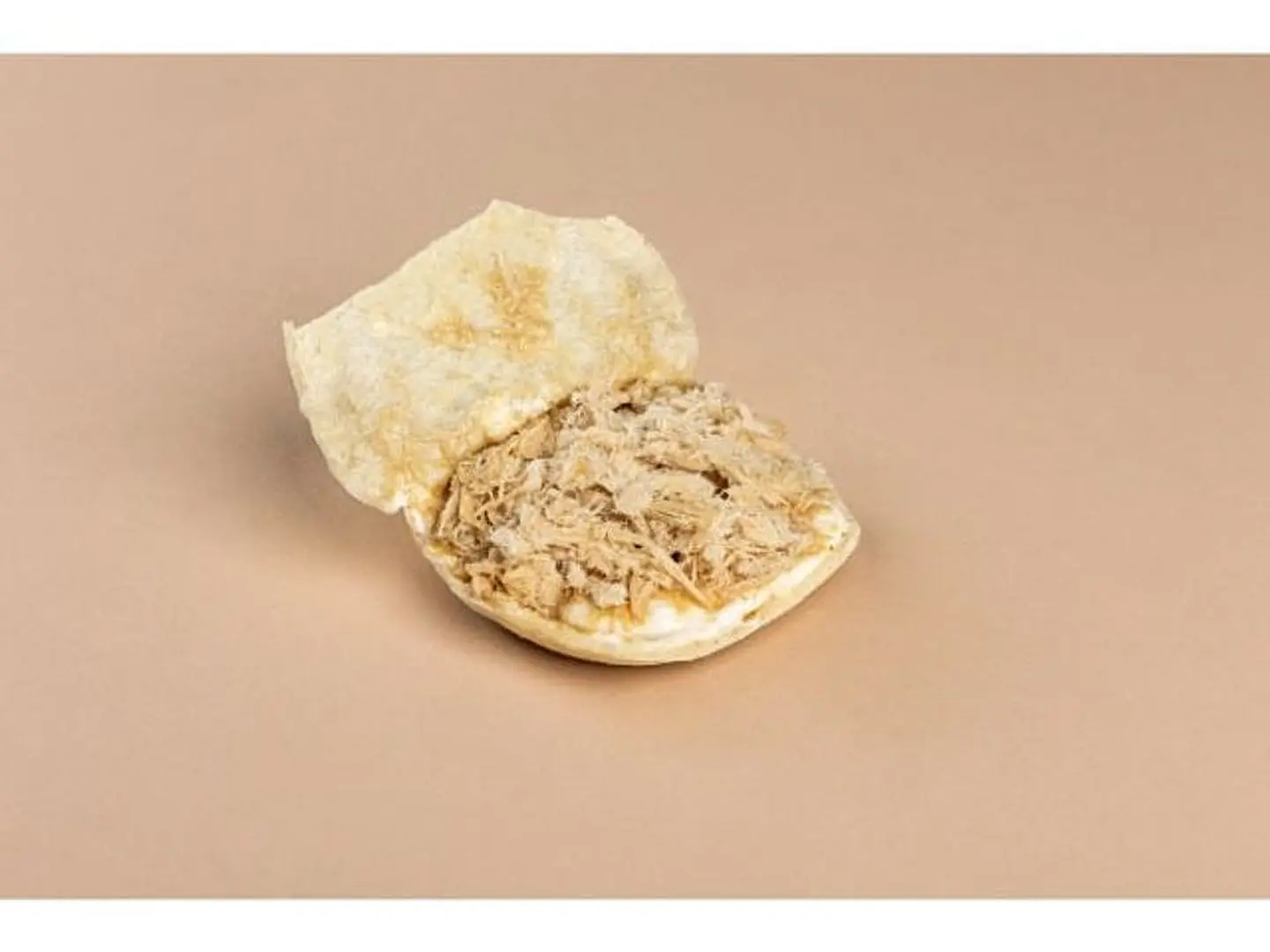 ساندوتش حلاوة طحينة مع الجبنة