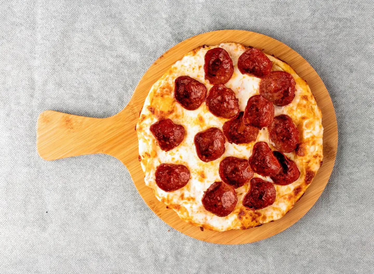 فطائر ببروني بالبيض