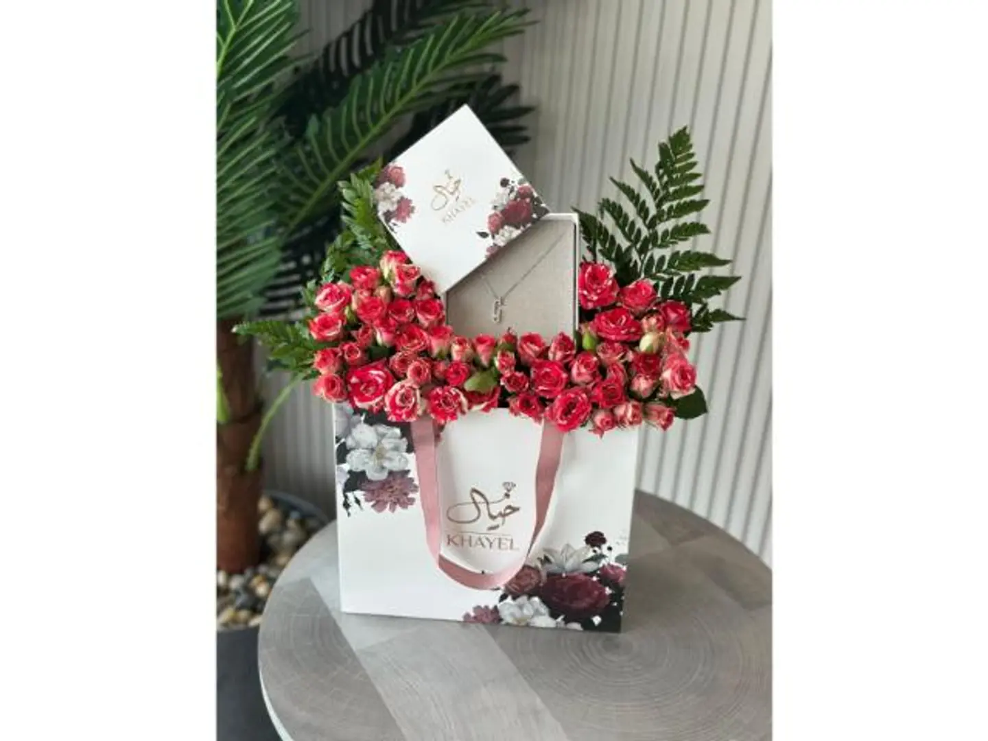 Fantasy Necklace Arrangement