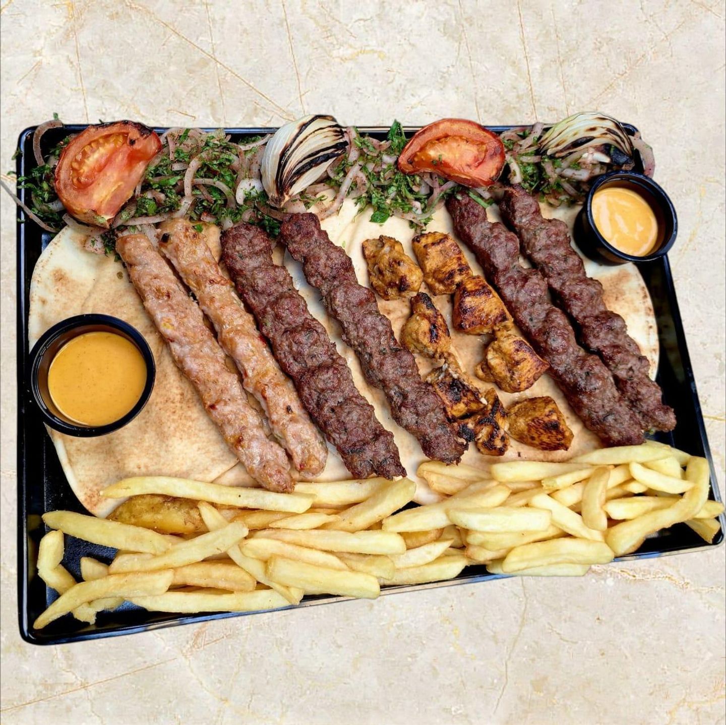 نص كيلو مشكل
