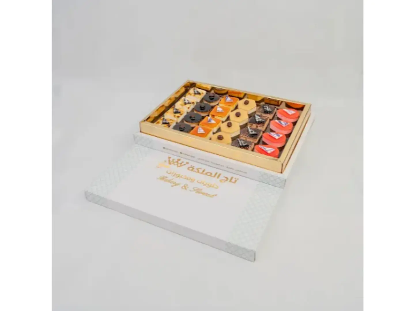 Large Cheese & Mousse Cake Box - Large