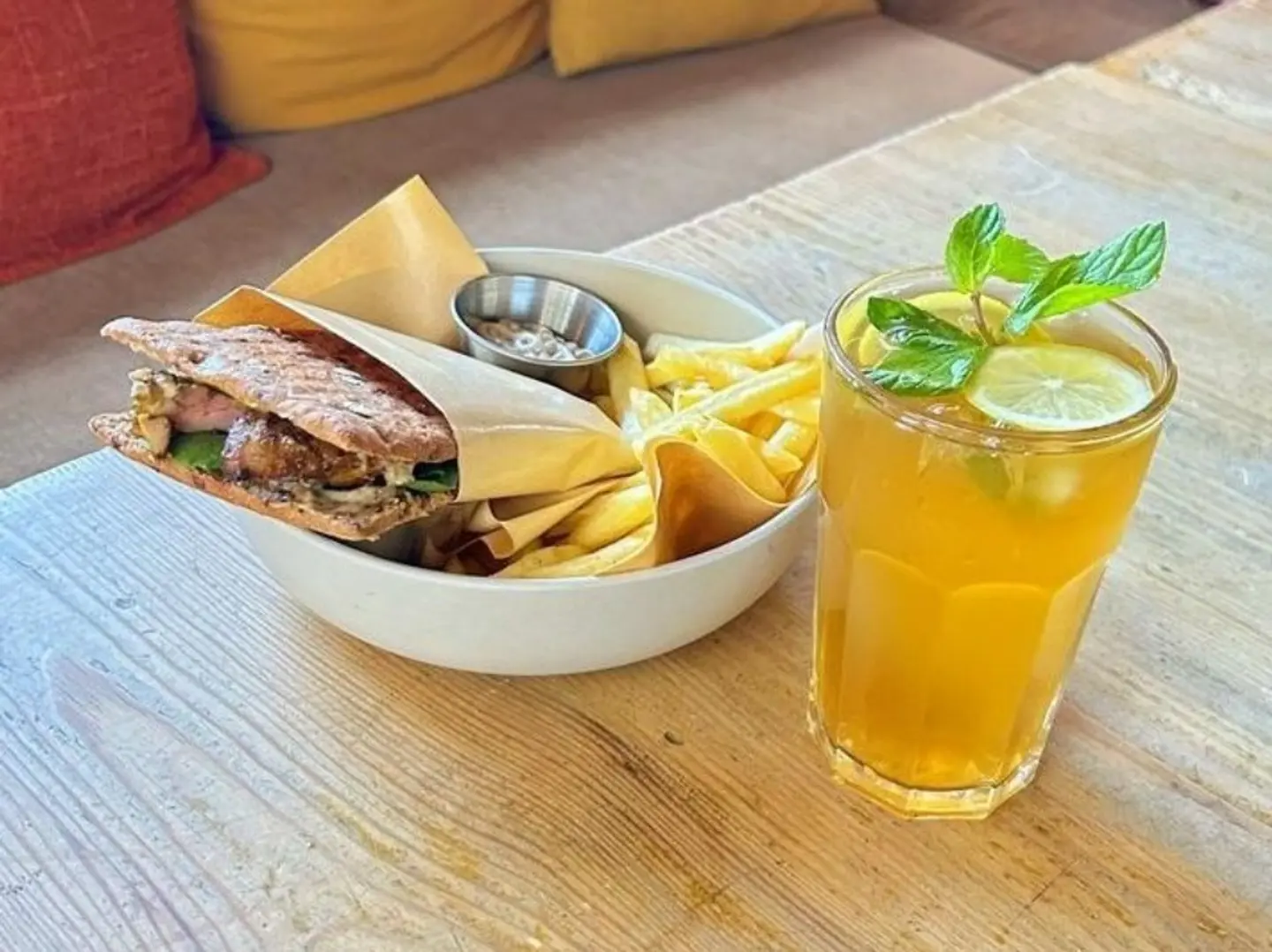 كومبو ساندويش