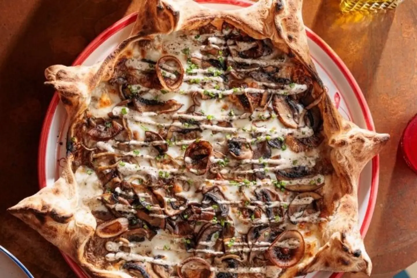 Protobello E Fontina Pizza