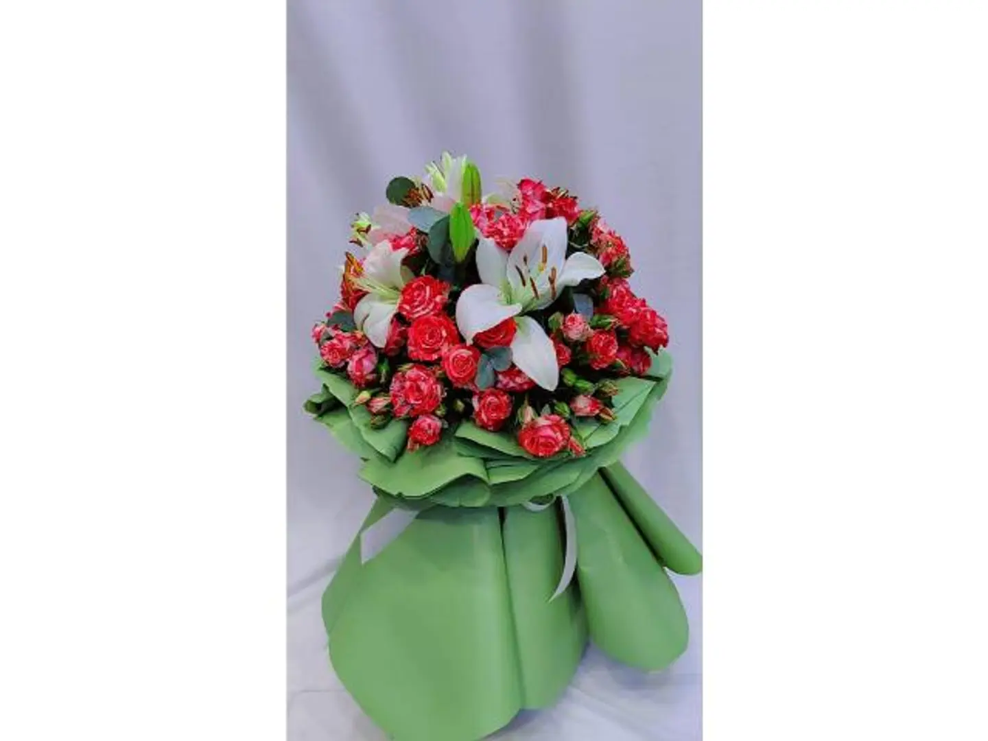 Atheer Bouquet 296