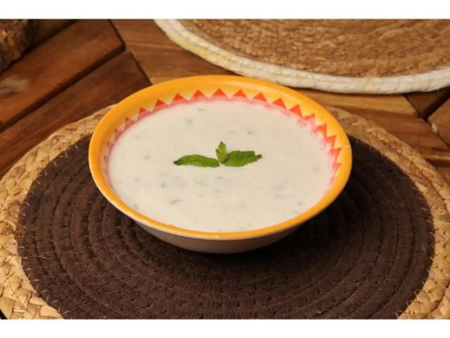 سلطة خيار لبن