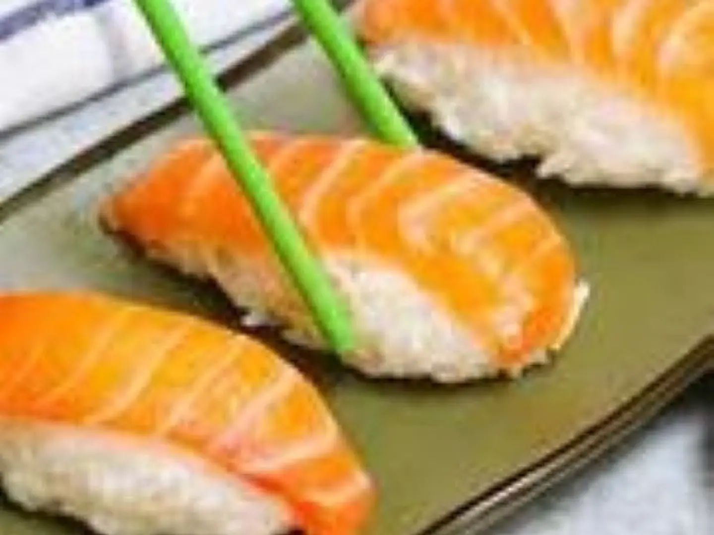 Nigiri Salmon