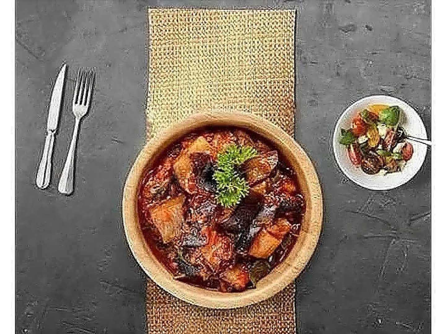 سلطة اسود مصقعة