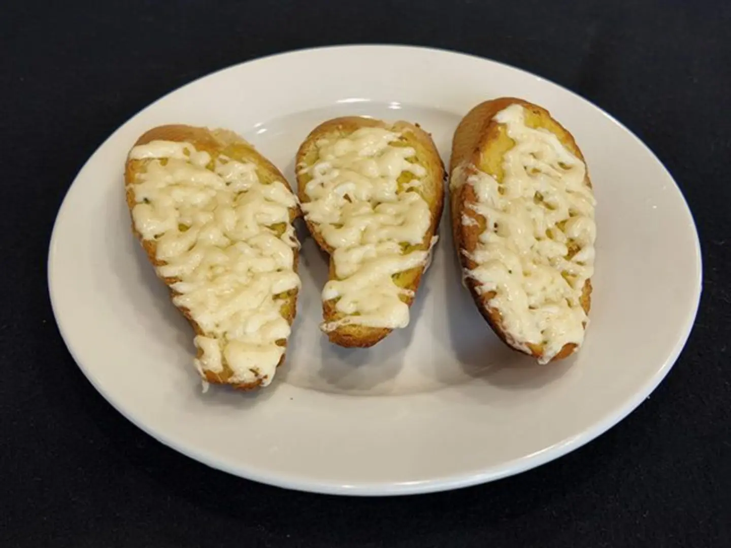 خبز الثوم بالجبنه