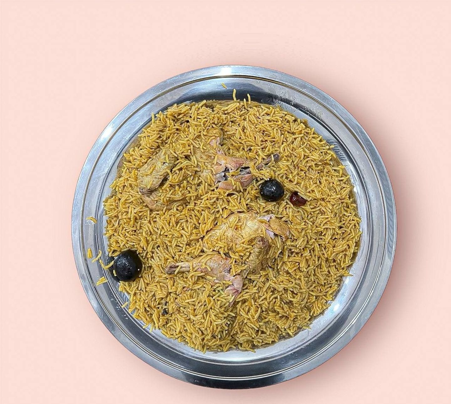 كبسة سعود دجاج احمر - حبة دجاج كاملة