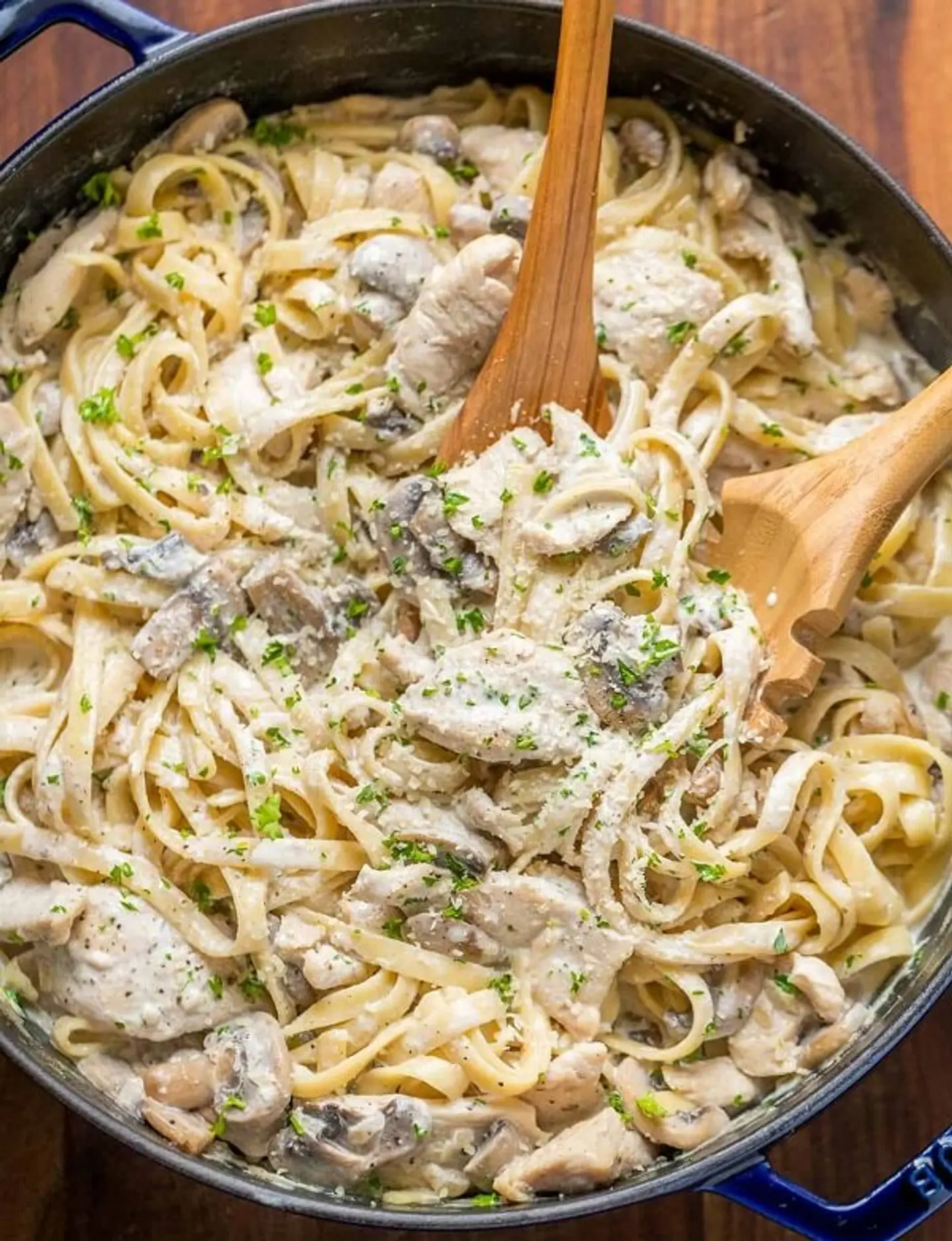 Fettuccine Tray With Chicken