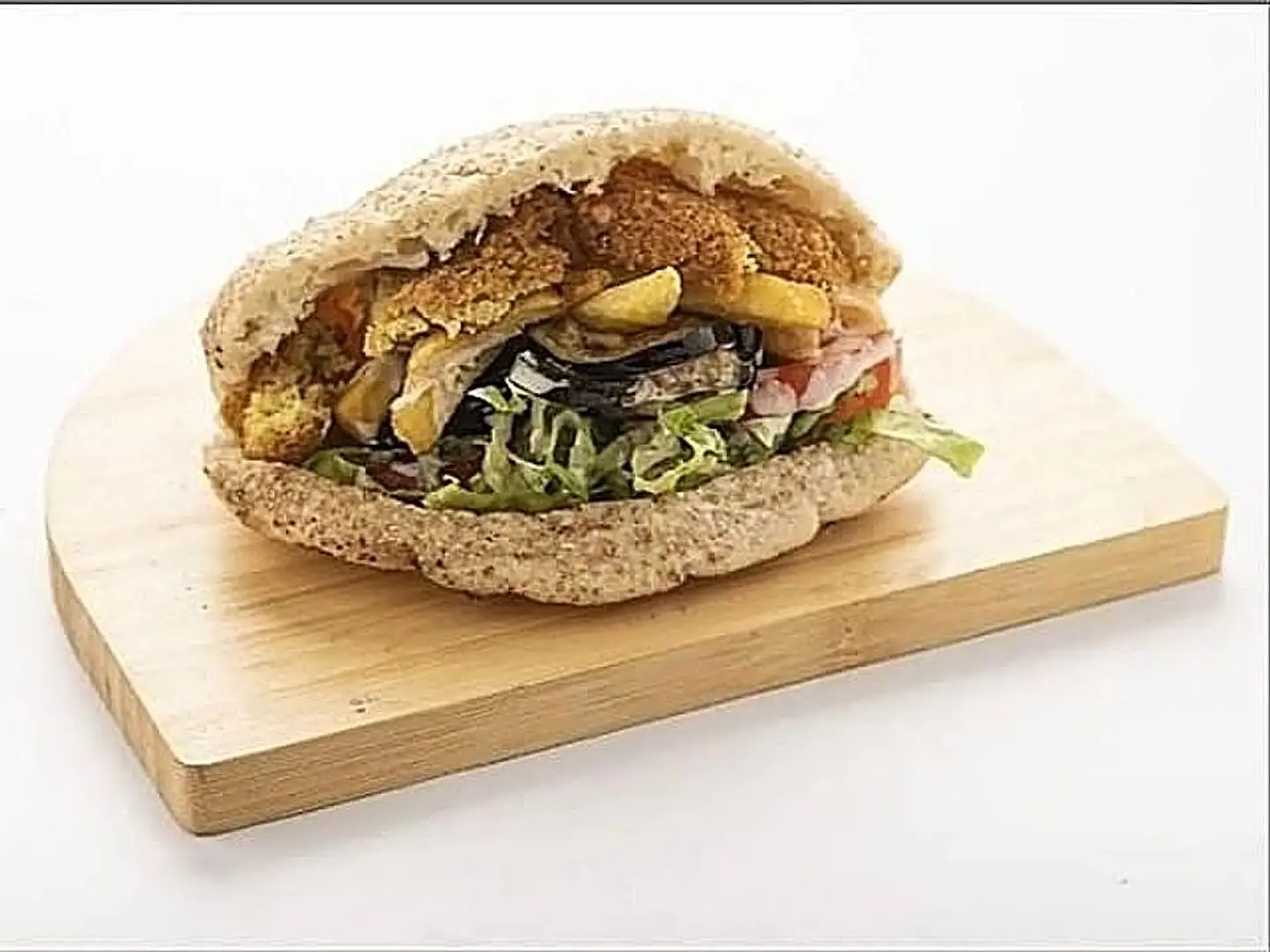 ساندوتش فلافل مسقعة