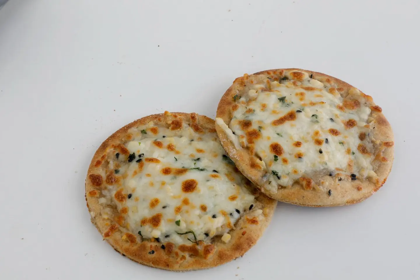 فطيرة الاجبان الثلاثة