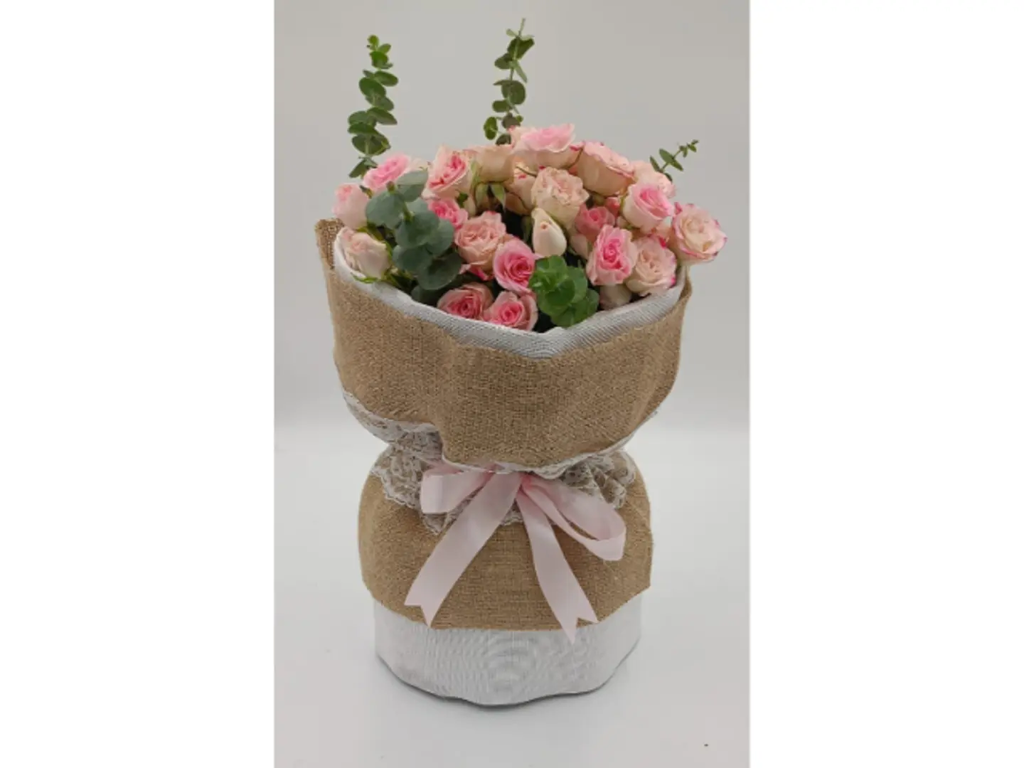 Bouquet Of Roses And Cashmere Shawl 6