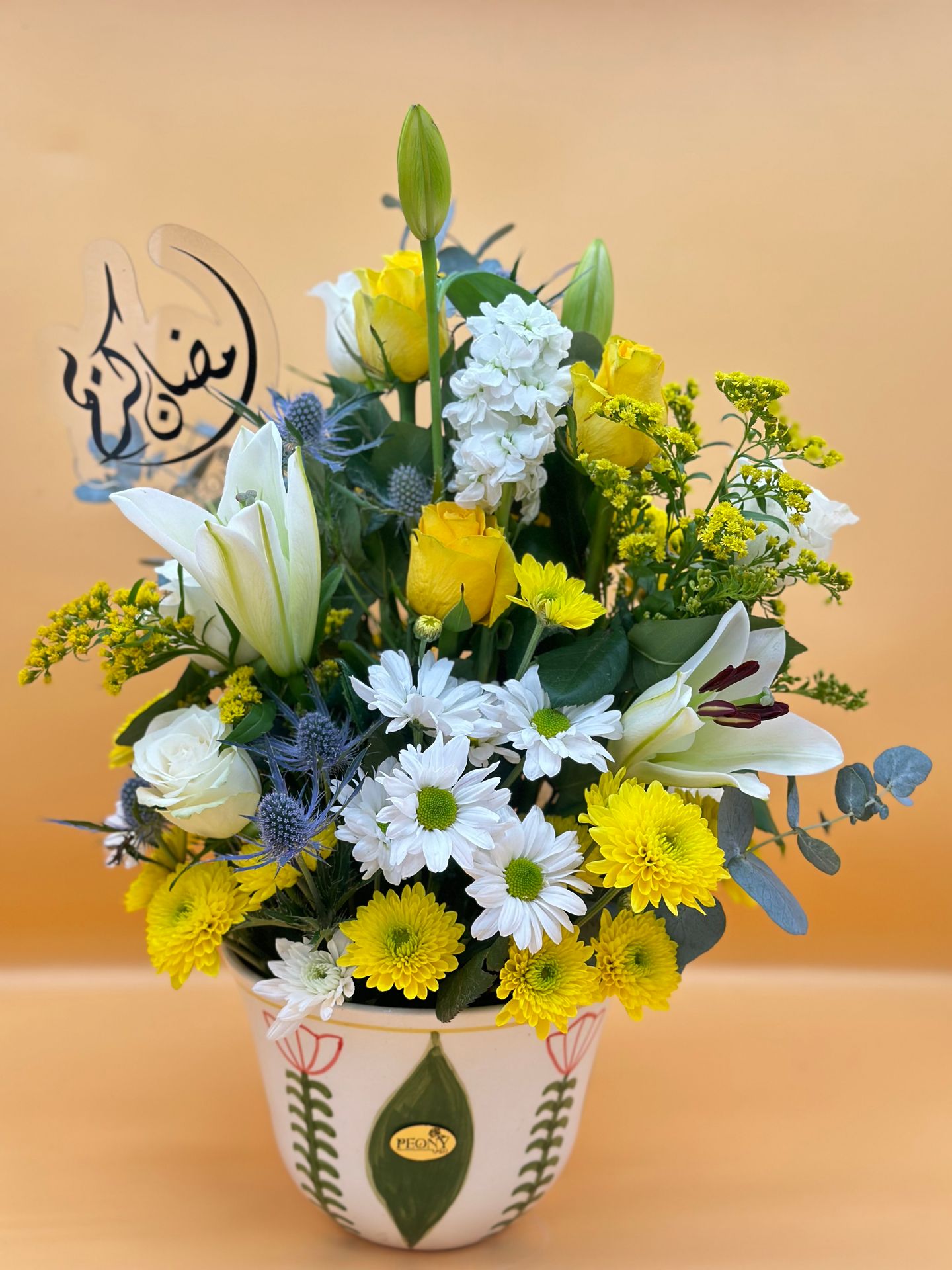 Large Cup Vase With Natural Roses