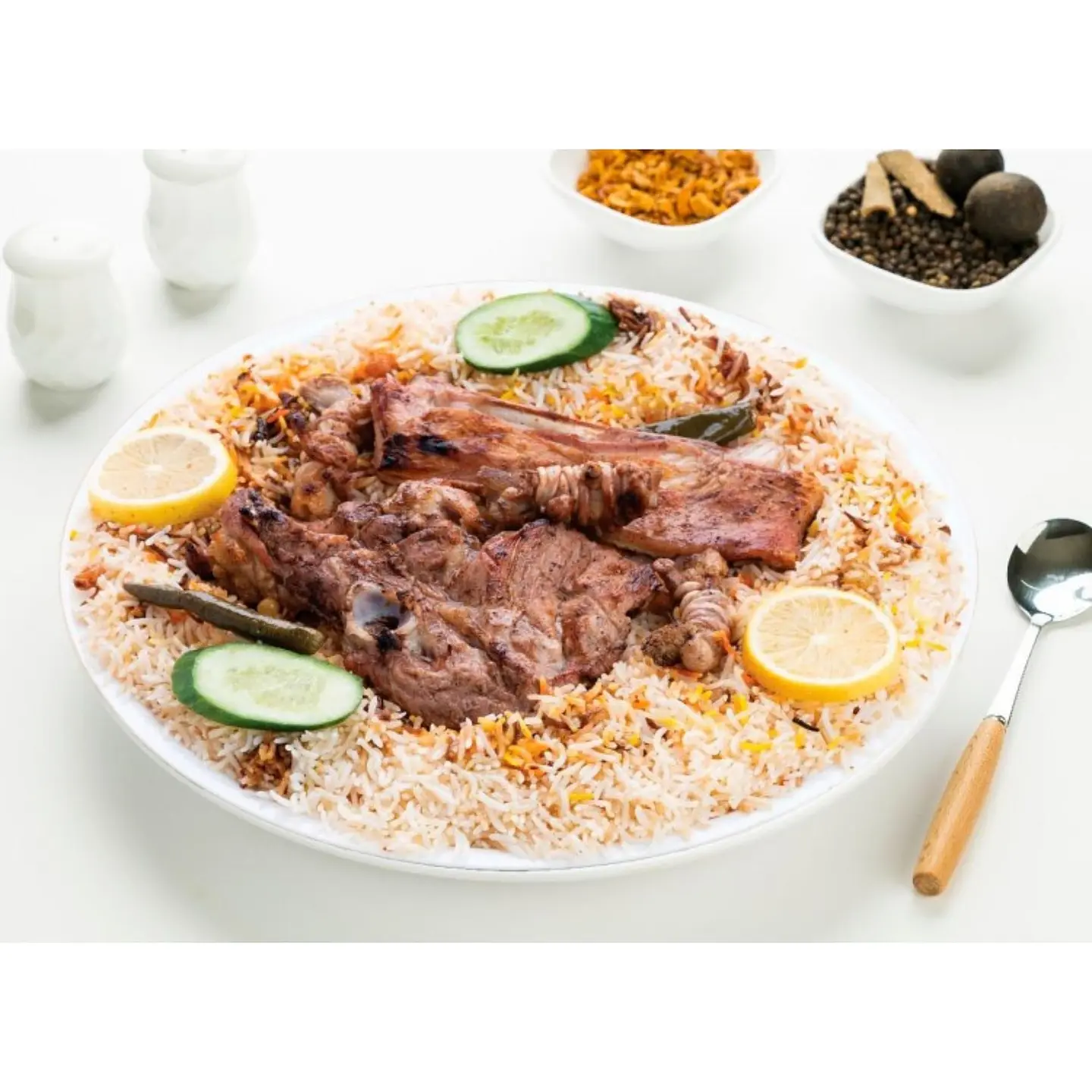 نفر مظبي لحم