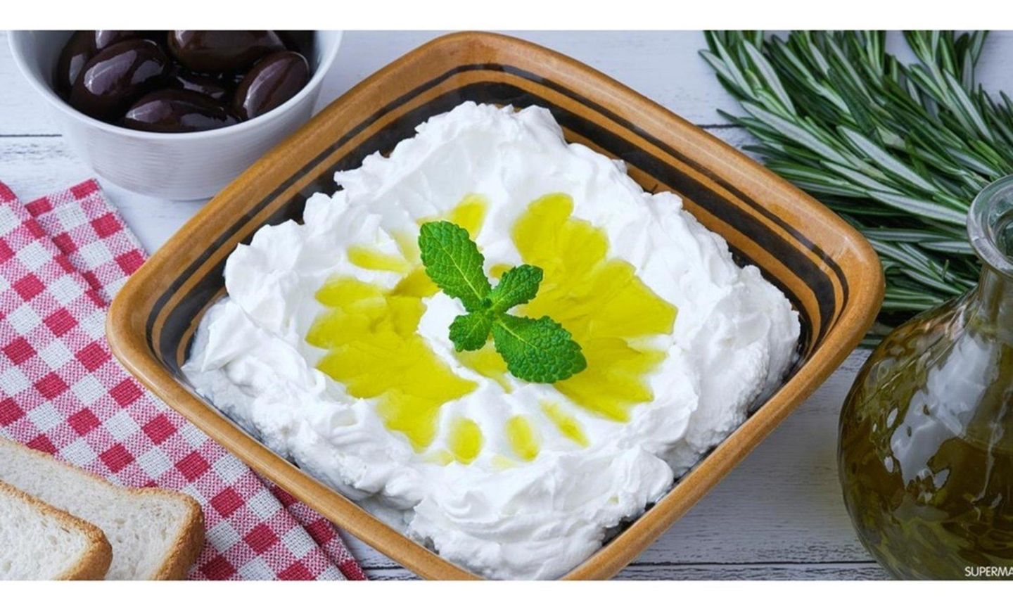 طبق لبنة بالزيت
