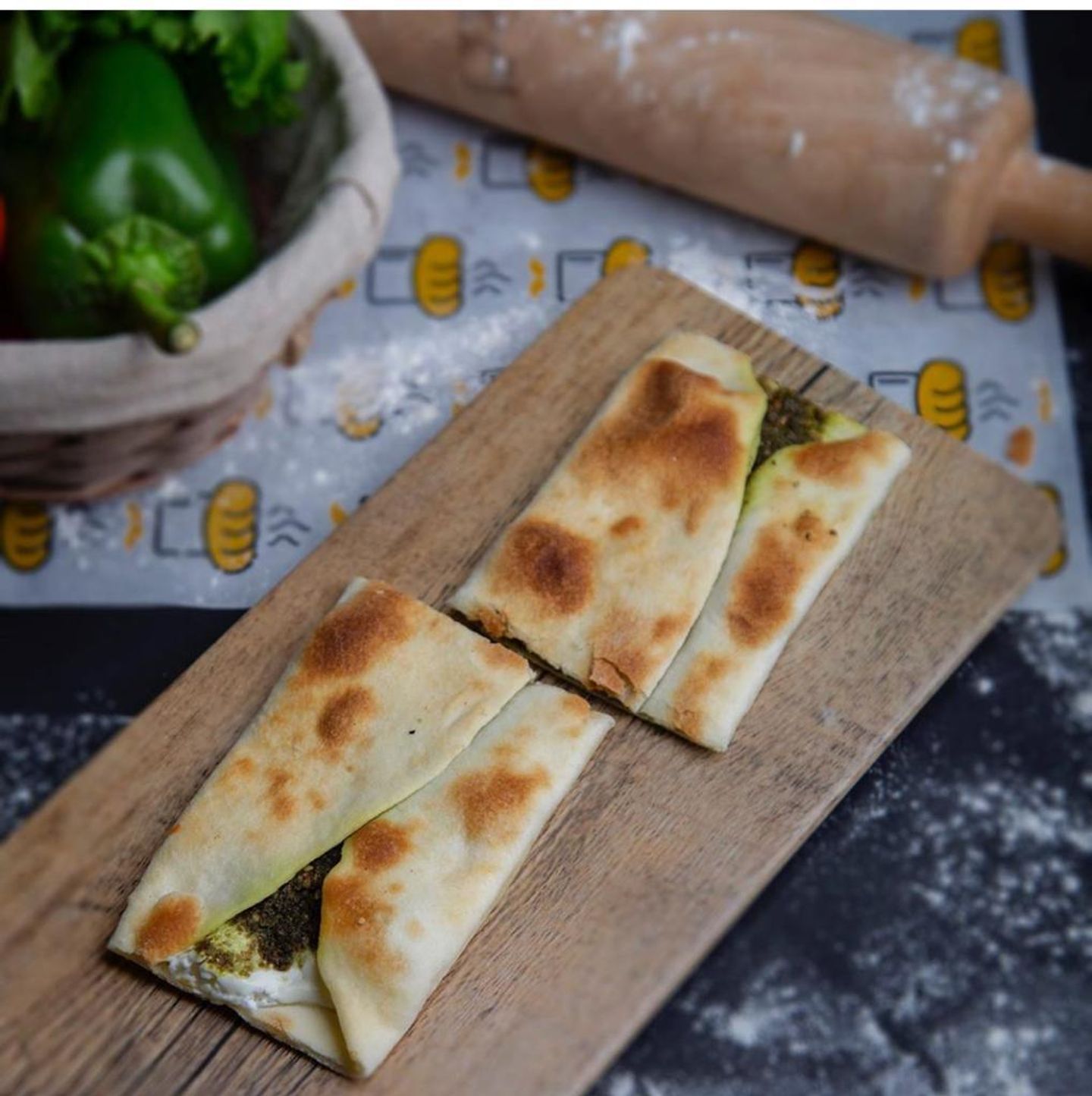 جبن بالزعتر