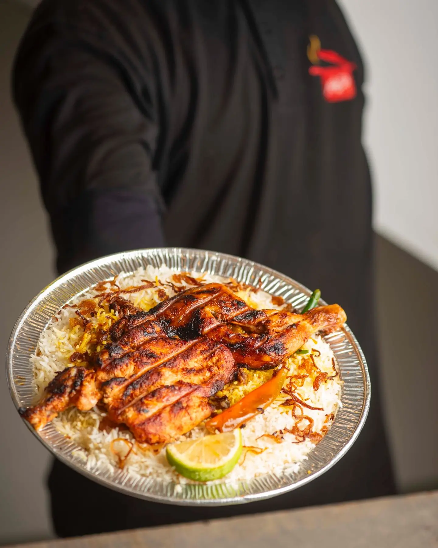 نصف دجاجة على الفحم