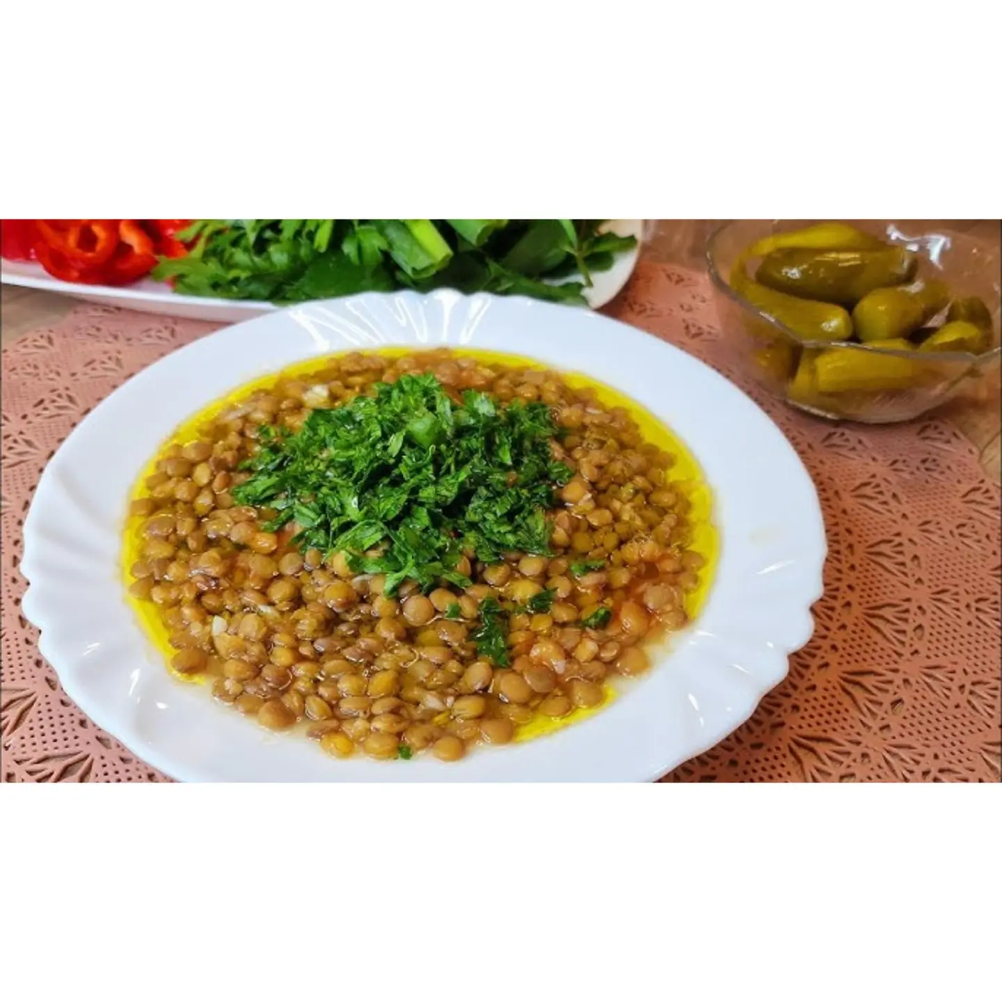 عدس مشكل بالزيت