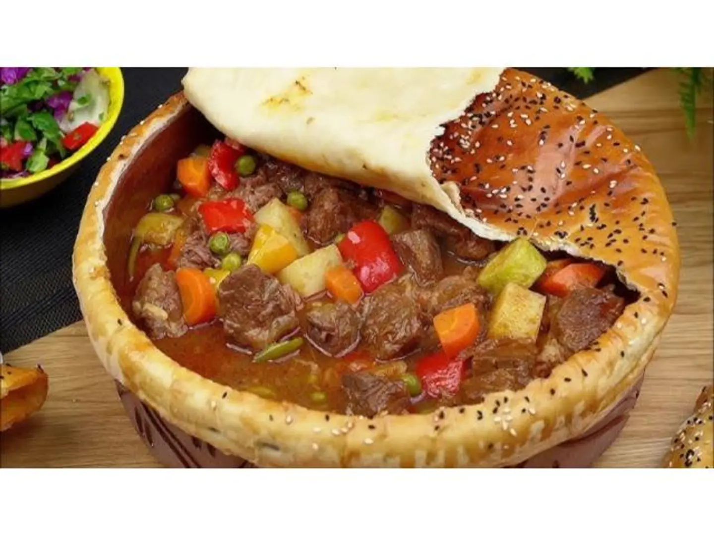 لحم فخار
