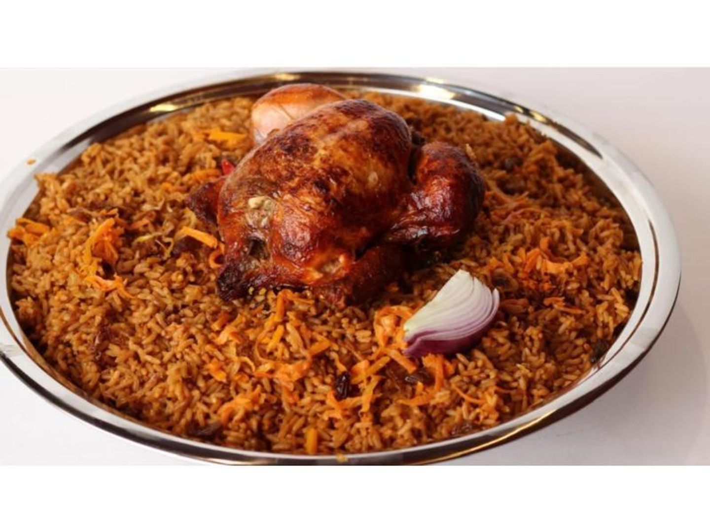دجاج كاملة شواية مع أرز احمر امريكي