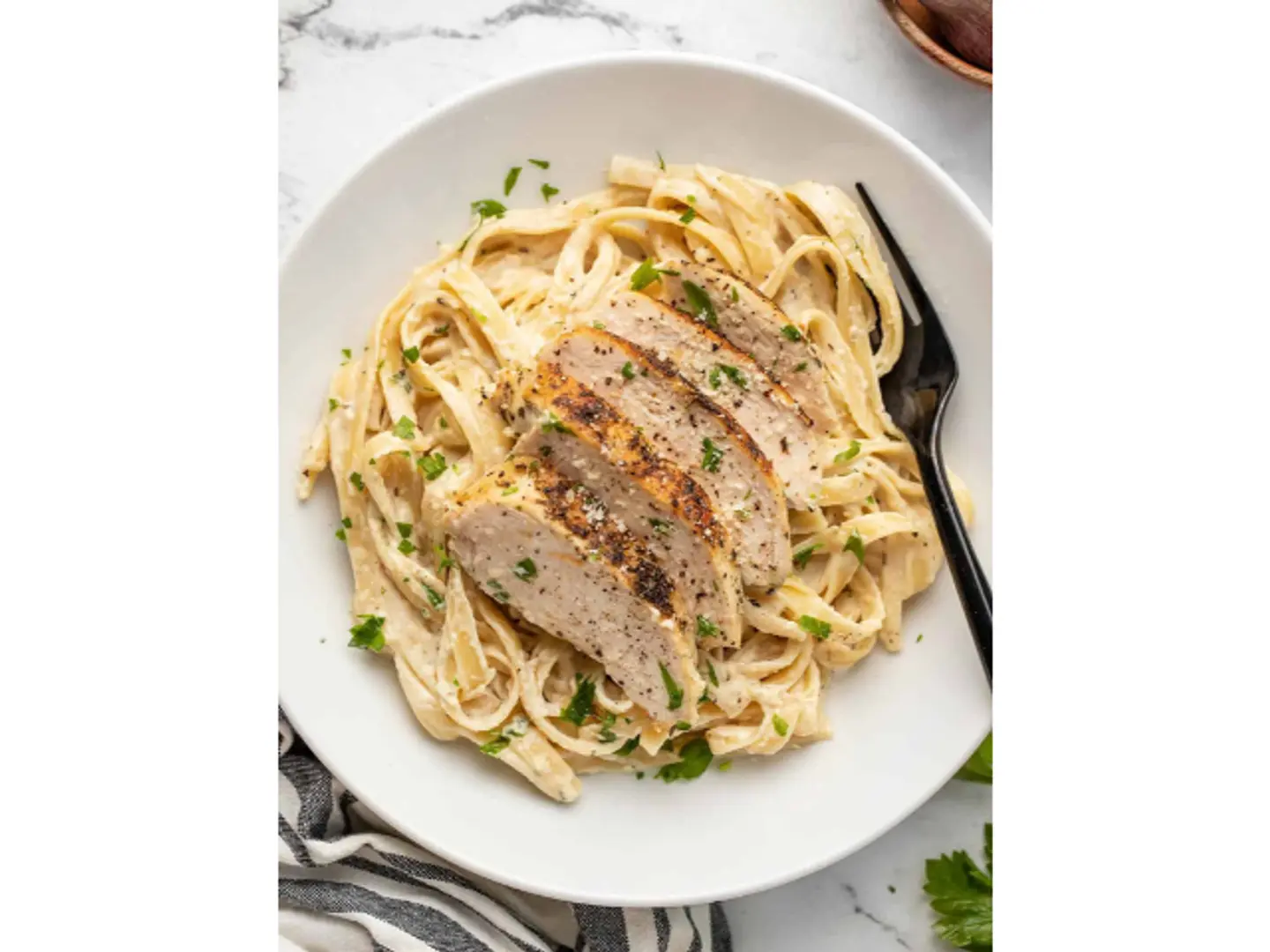 Chicken Alfredo Fettuccini