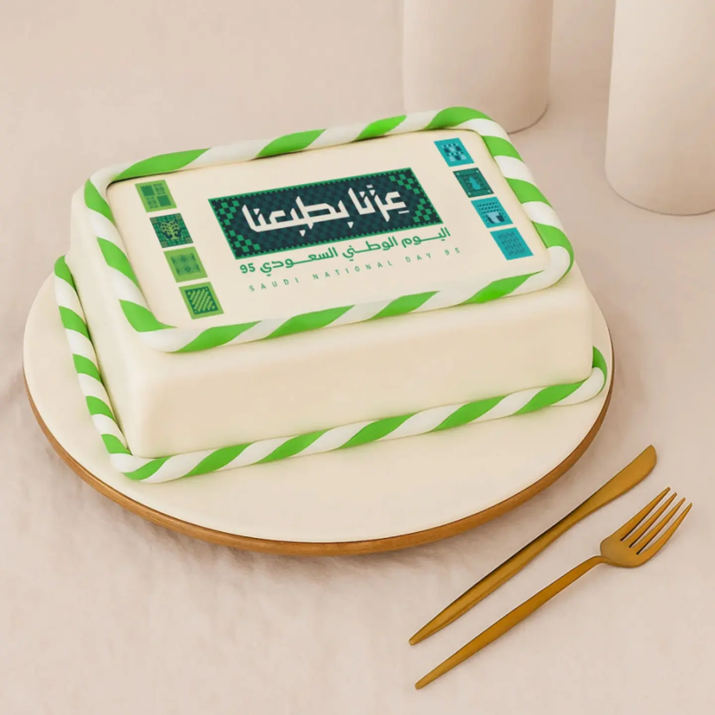 كعكة الشوكولاتة الخضراء والبيضاء بنكهة الكمأة لليوم الوطني 1500 جرام